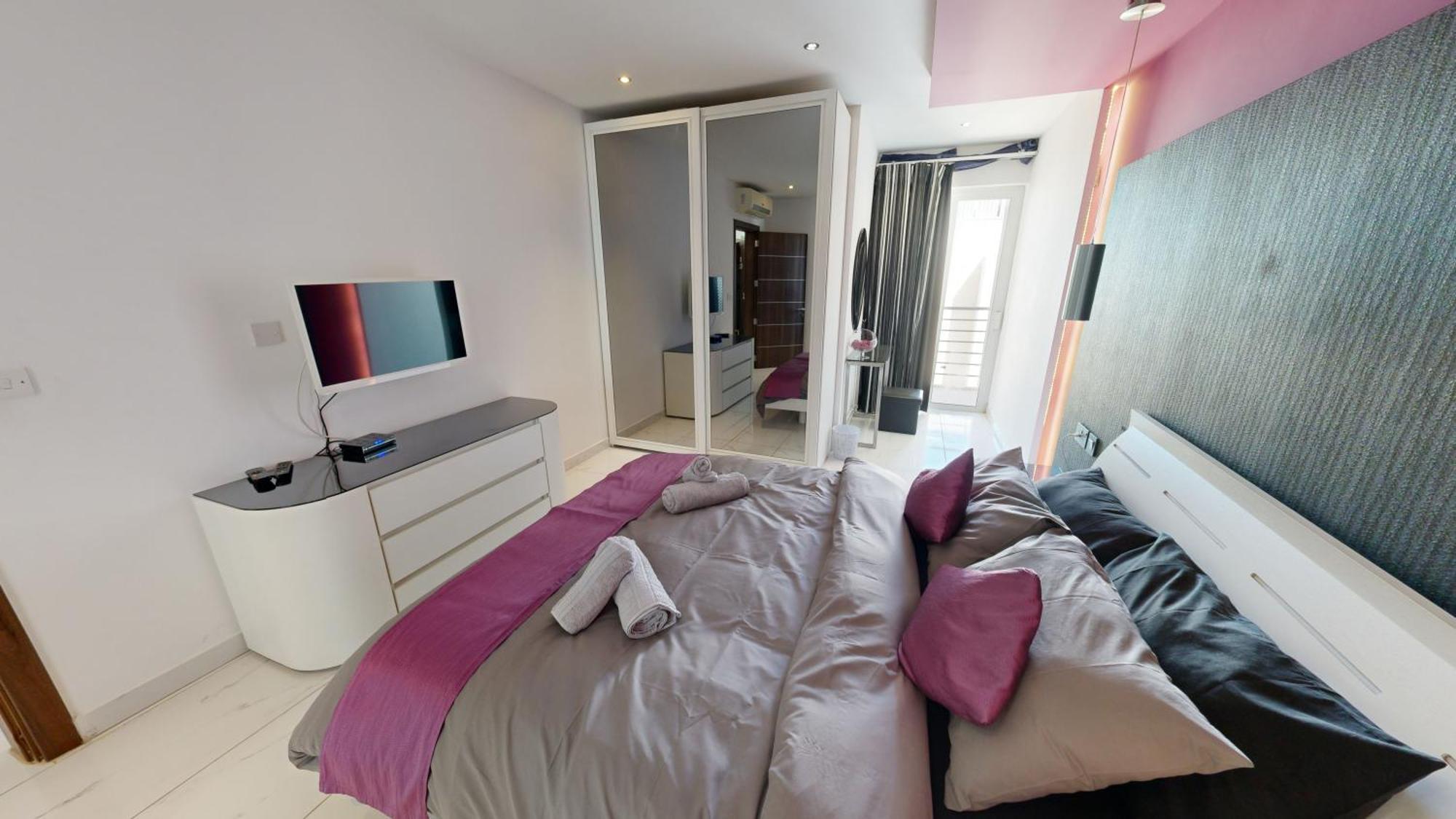 Amazing Spacious Apartment With Bbq & Jacuzzi St. Julian's Zewnętrze zdjęcie