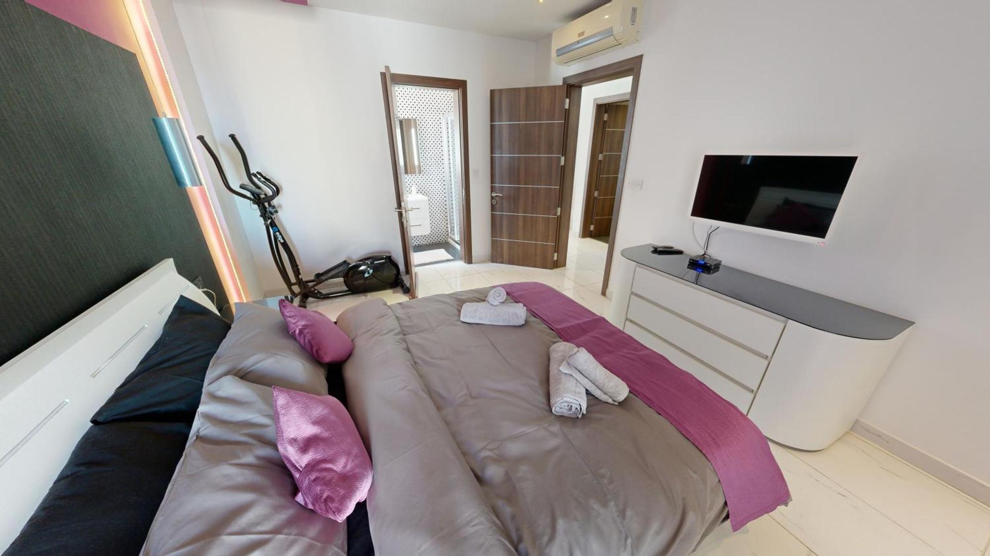 Amazing Spacious Apartment With Bbq & Jacuzzi St. Julian's Zewnętrze zdjęcie